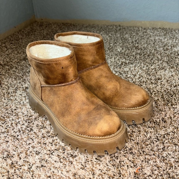 Booties - Picture 3 of 5